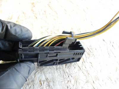 Mercedes Black 30 Pole 9 Wire Connector 00154527033